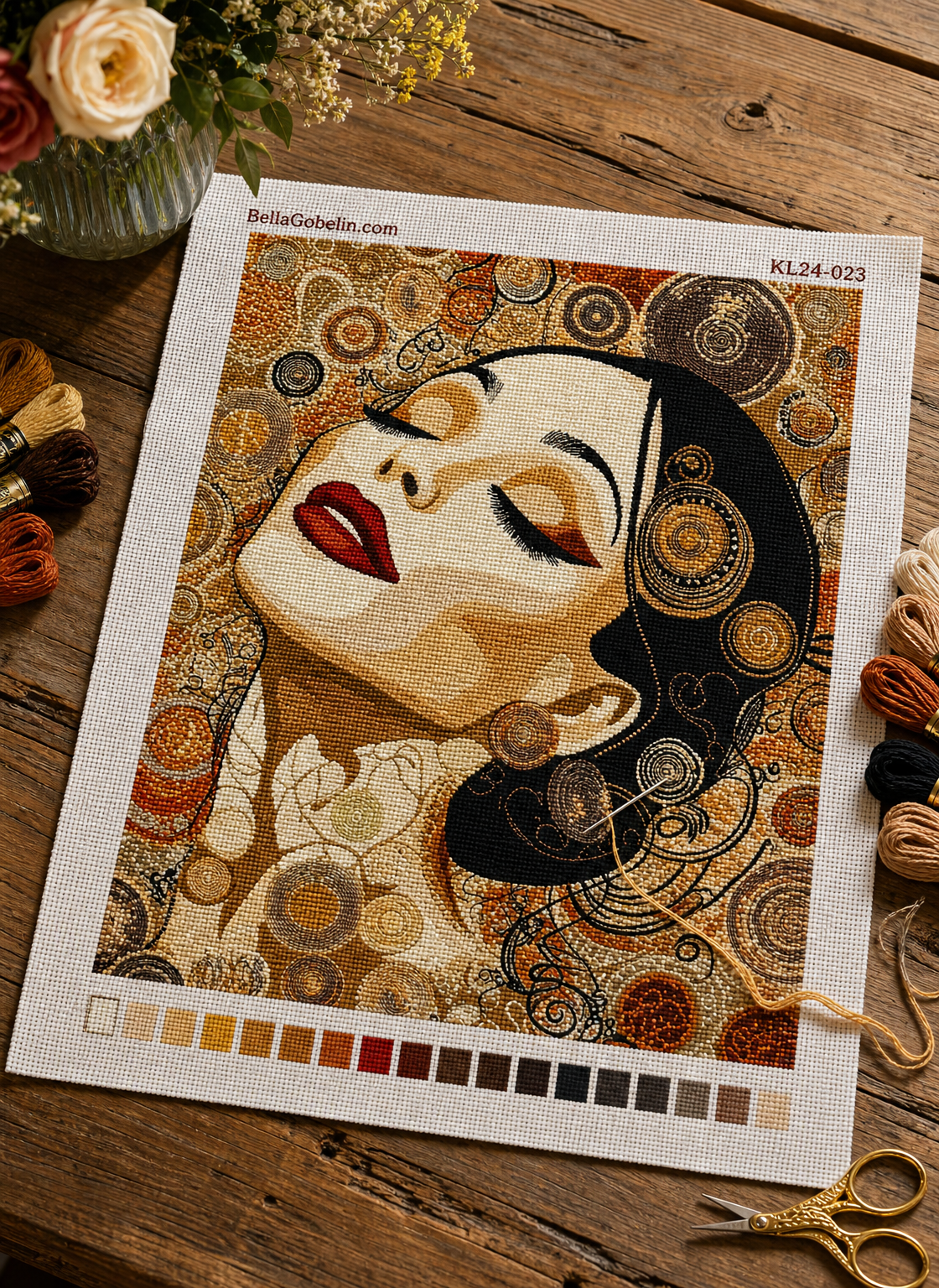 Coco Chanel portré Klimt stílusban